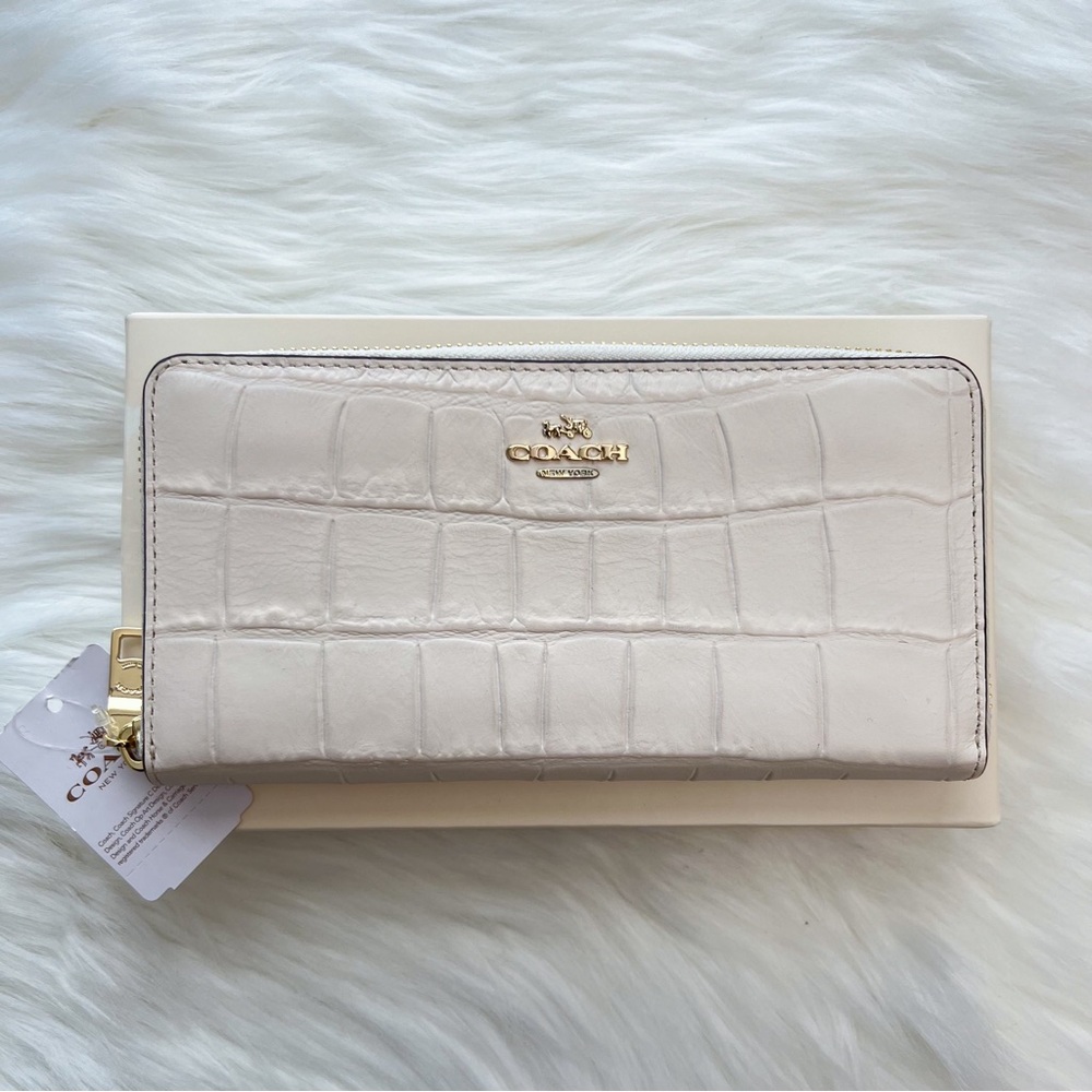 COACH Accordion Zip Wallet in Embellished Crocodile - Chalk (Style F53836) NWT
